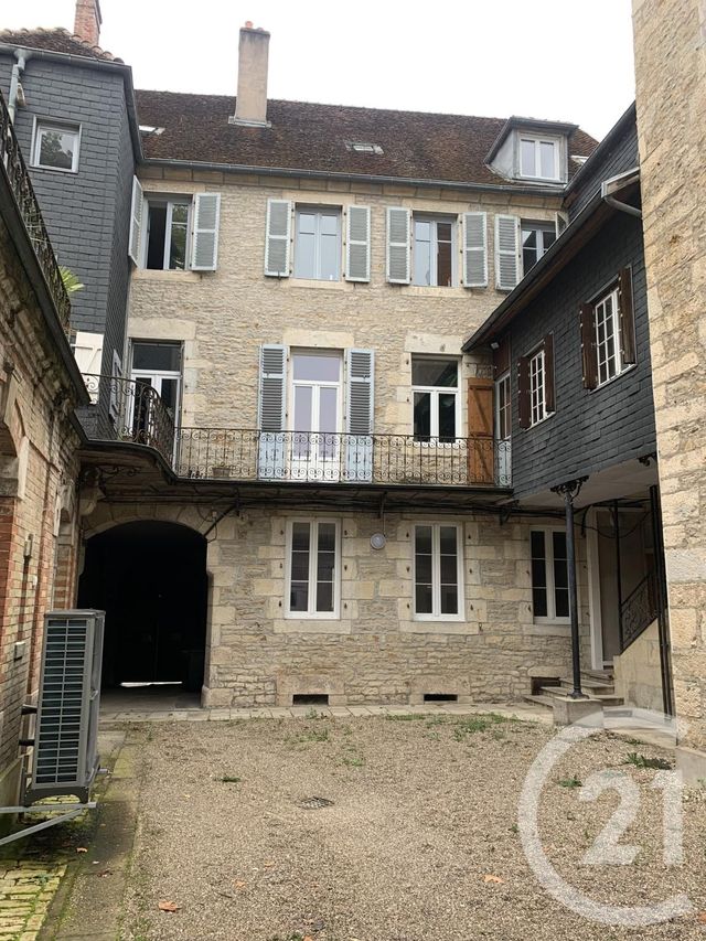 Appartement F7 à vendre - 7 pièces - 180.0 m2 - VESOUL - 70 - FRANCHE-COMTE - Century 21 Est Agence